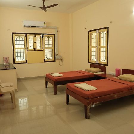 Official Sripuram Golden Temple Guest House Vellore Esterno foto